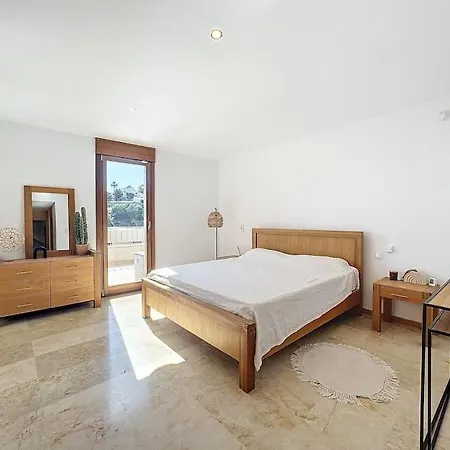 Bright Duplex In Lomas Monteros Daire